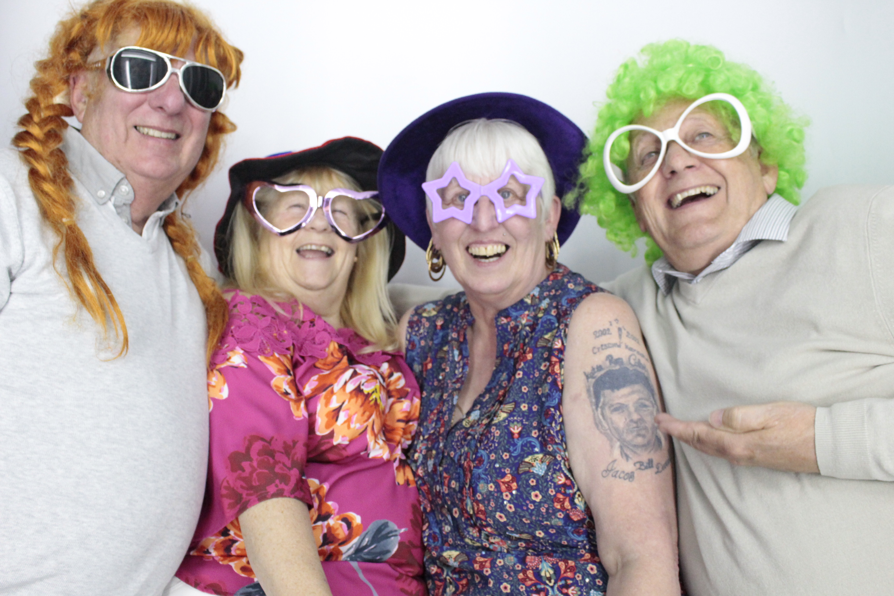 Mandy's 60th  Birthday Party | View more photos from the event at gallery.myphotoboothexperience.co.uk/u/MyPhotoBoothExperienceLtd/Mandys-60th-Birthday-Party